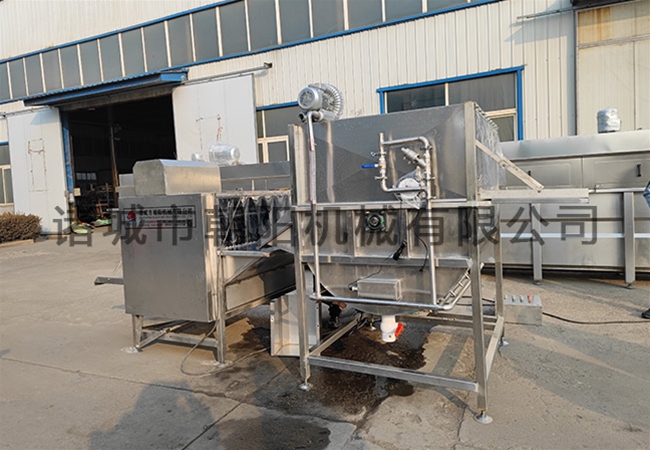 Full automatic poultry scalding and stripping machine